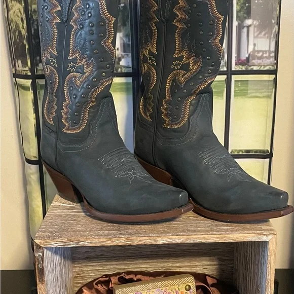 Dan Post Black and Brown Heeled Boots - Picture 3 of 3